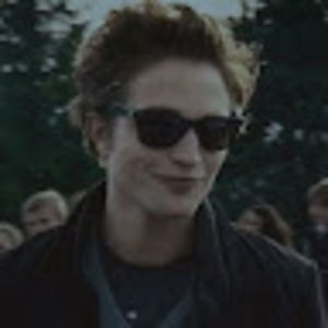 Meet your Posher, Ava